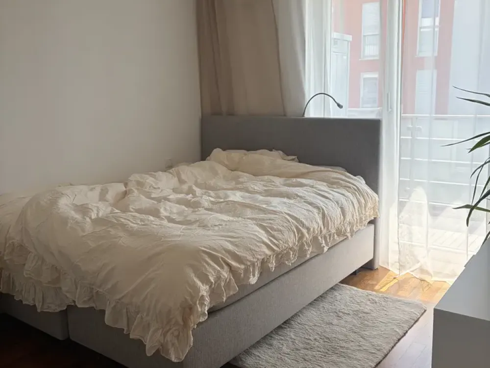 Quiet and Well Connected, Fully Furnished 2-Room Apartment with Sun Terrace
