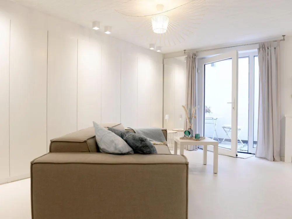 Traum Appartement 60 m2 in Junkersdorf, 1-6 Monate, vollmöbliert