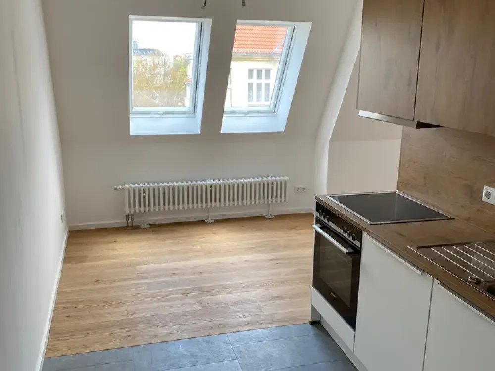 Wohnen und Arbeiten in moderner neuer 4-Zimmer Dachgeschosswohnung!