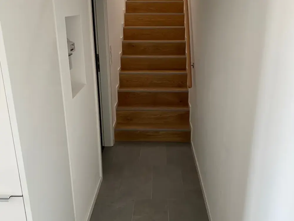 Wohnen und Arbeiten in moderner neuer 4-Zimmer Dachgeschosswohnung!