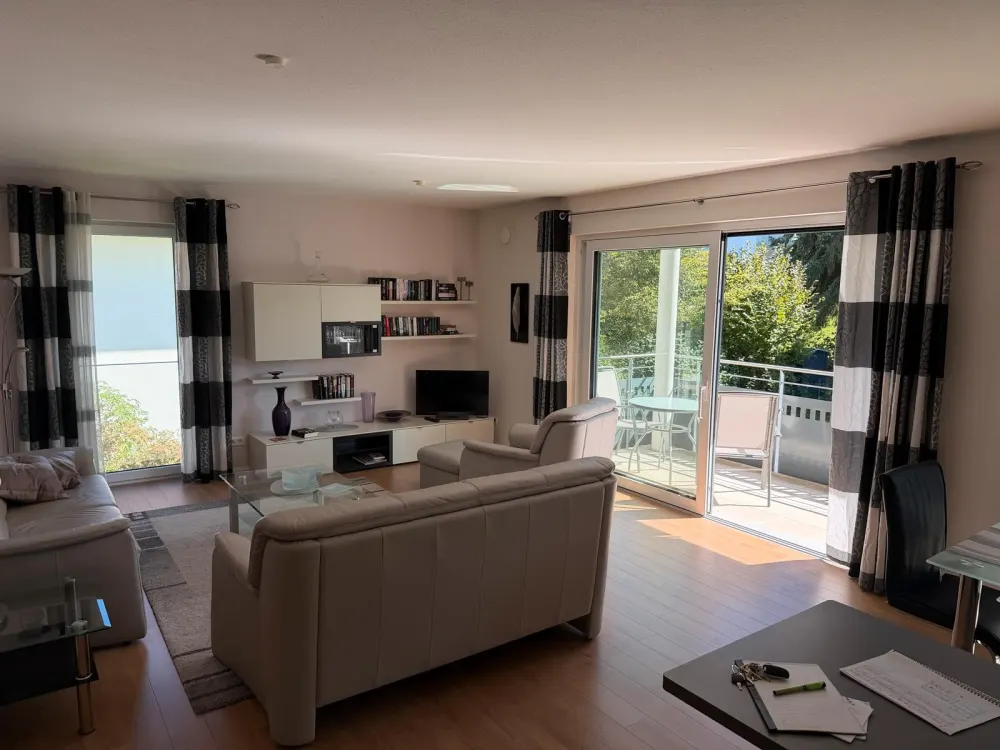 Direkt am Kurpark: Hochwertige 3-Zimmer-Wohnung mit großem Balkon