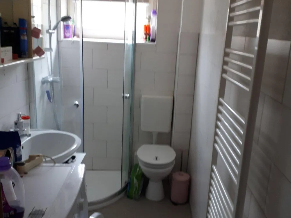 3-Zimmer EG-Wohnung mit großem Garten und Einzelgarage