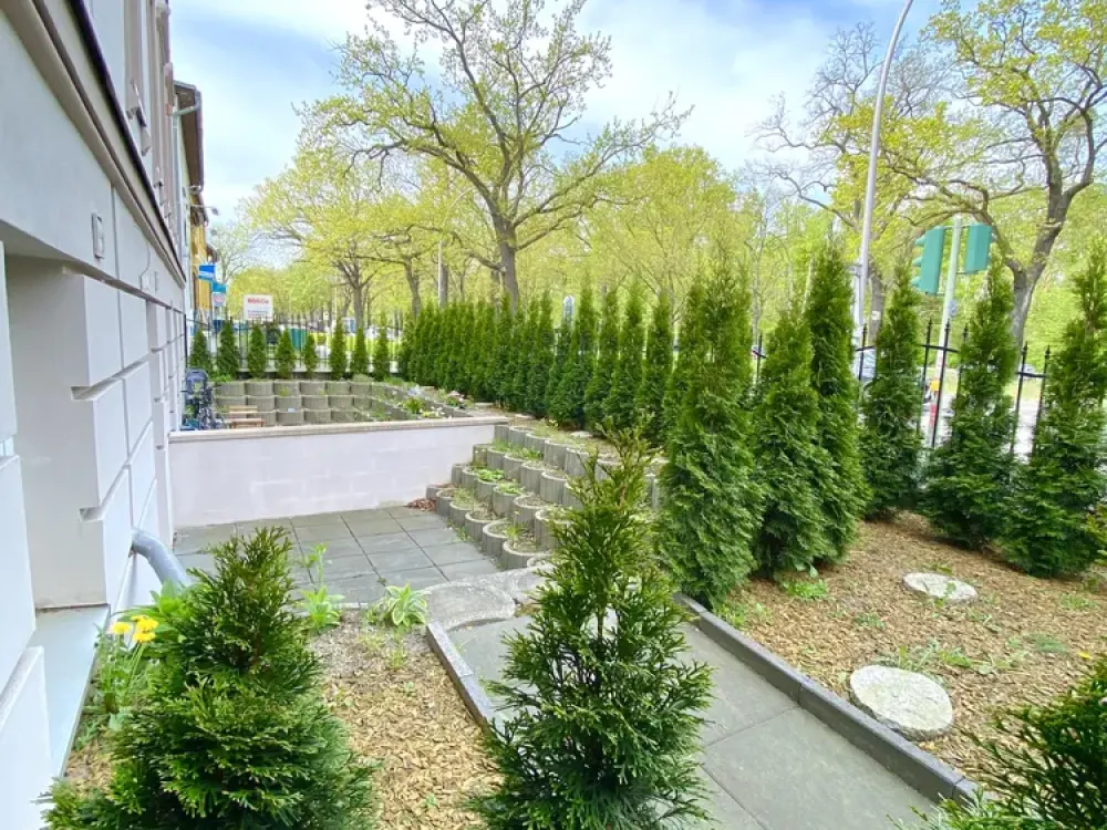 renovierte 2-Zi. Garten-Wohnug mit moderner Küche -max 2 Personen - max. 4 Jahre - Video