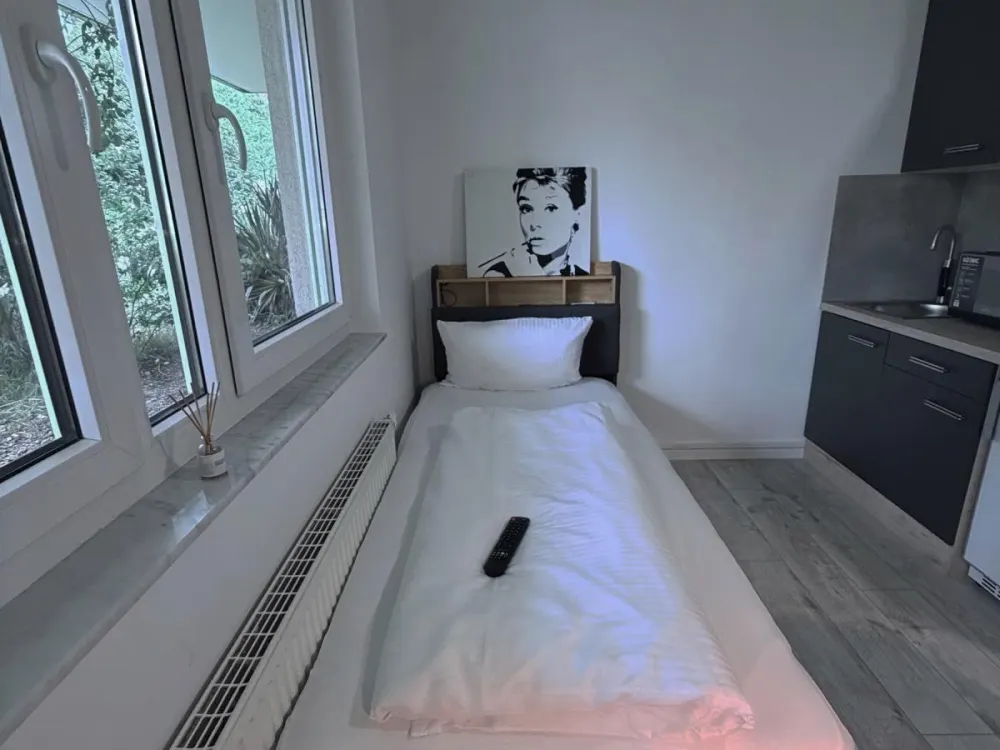 Einzelzimmer möbliert • All inclusive • Karlsruhe