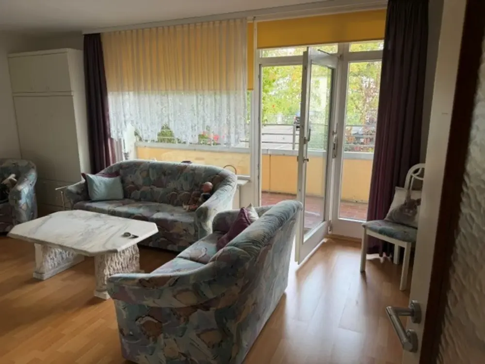 Kompaktes Wohnen in Oberursel: Ein-Zimmer-Wohnung mit Balkon