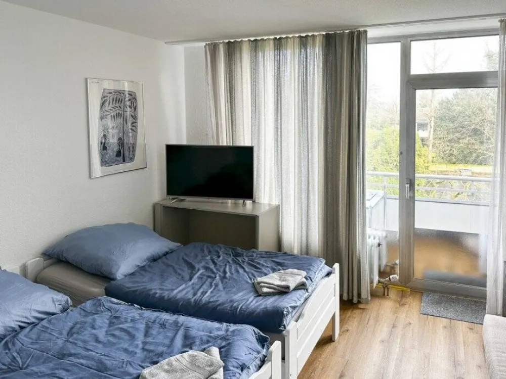 MÖBLIERTE WOHNUNG DÜSSELDORF MESSE / FLUGHAFEN, DÜSSELDORF LOHAUSEN INKL. BALKON U. WLAN