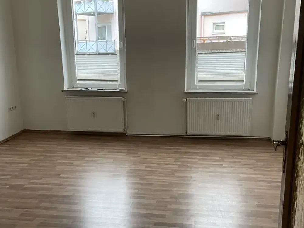 2-Zimmer-Wohnung, 55 qm, ruhige Lage, sehr gute Anbindung