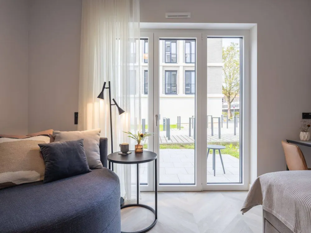 "Summer in the City" | Stylische Erdgeschoss-Wohnung mit eigener Terrasse und Komplettausstattung!