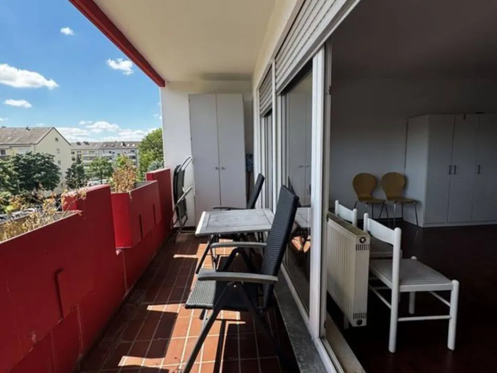 Bezugsfreies Appartement mit Balkon - 3. OG - in Bahnhofsnähe