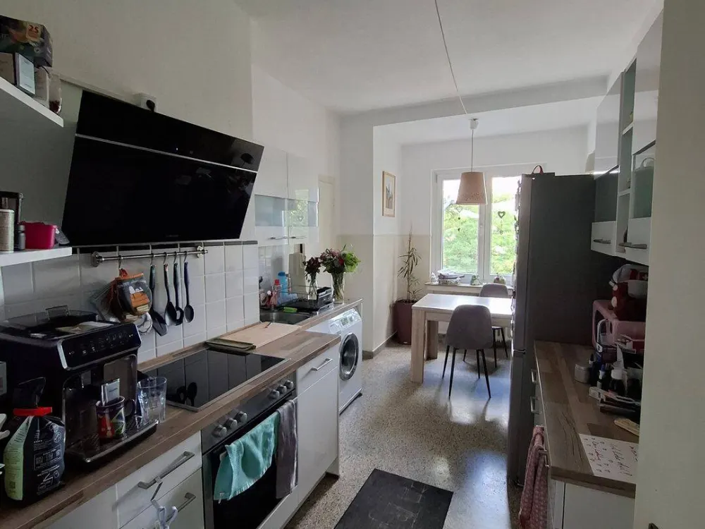 Wunderschöne helle 2-Zimmer Wohnung mit Balkon in Flingern