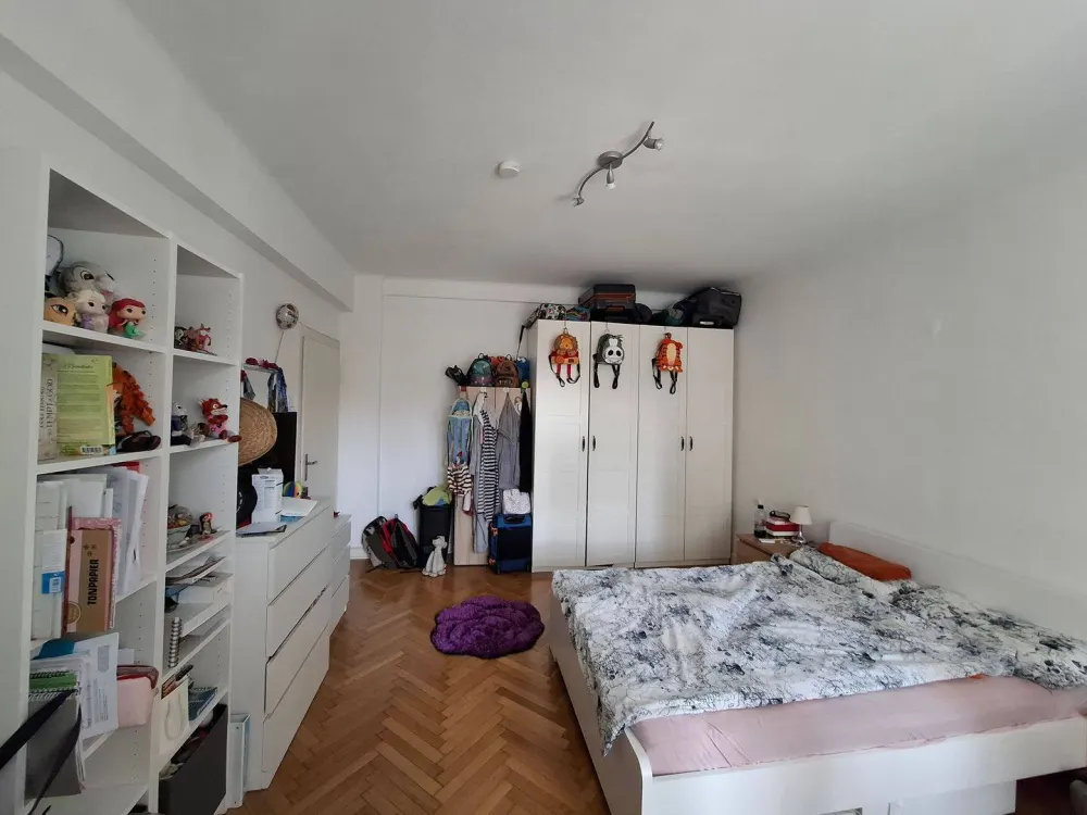 Wunderschöne helle 2-Zimmer Wohnung mit Balkon in Flingern