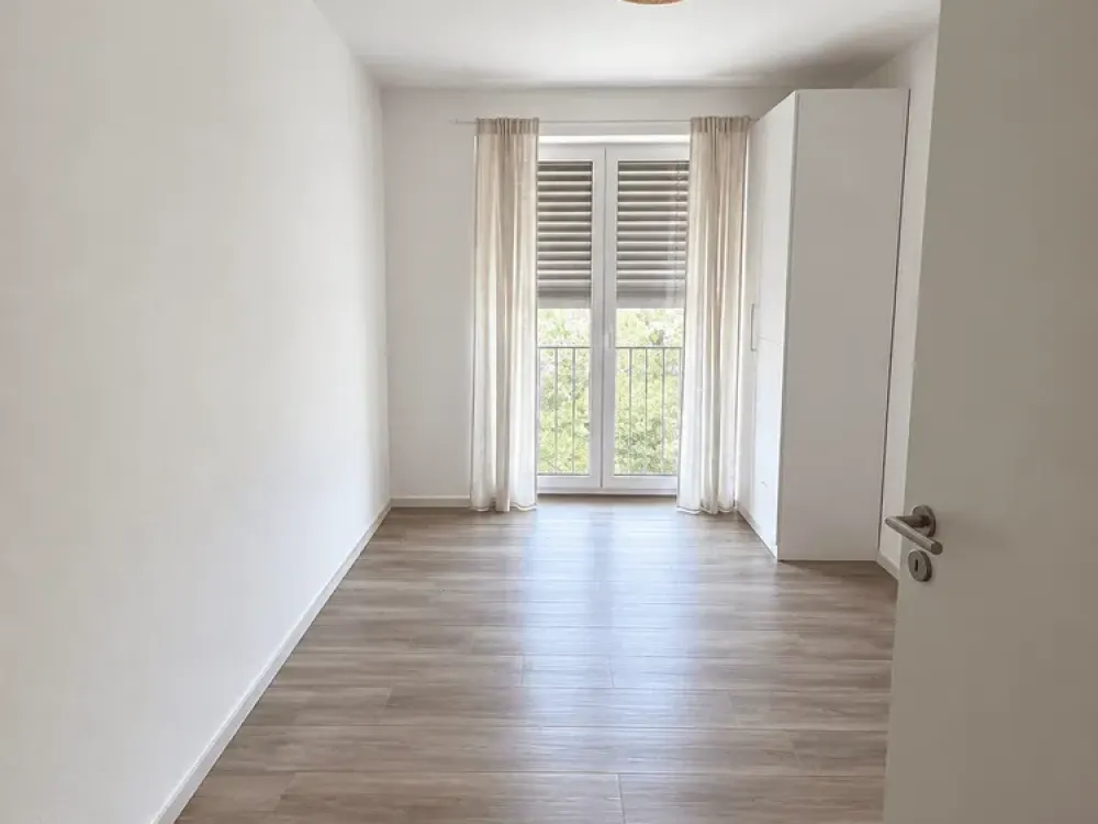 Hübsche 3-Zimmer-Neubau-Wohnung mit EBK und Loggia im schönen Sachsenhausen