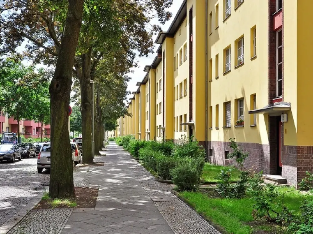 Wohnen in Friedrichsfelde: 2,5 Zimmer mit Top-Anbindung & Erholungsfaktor