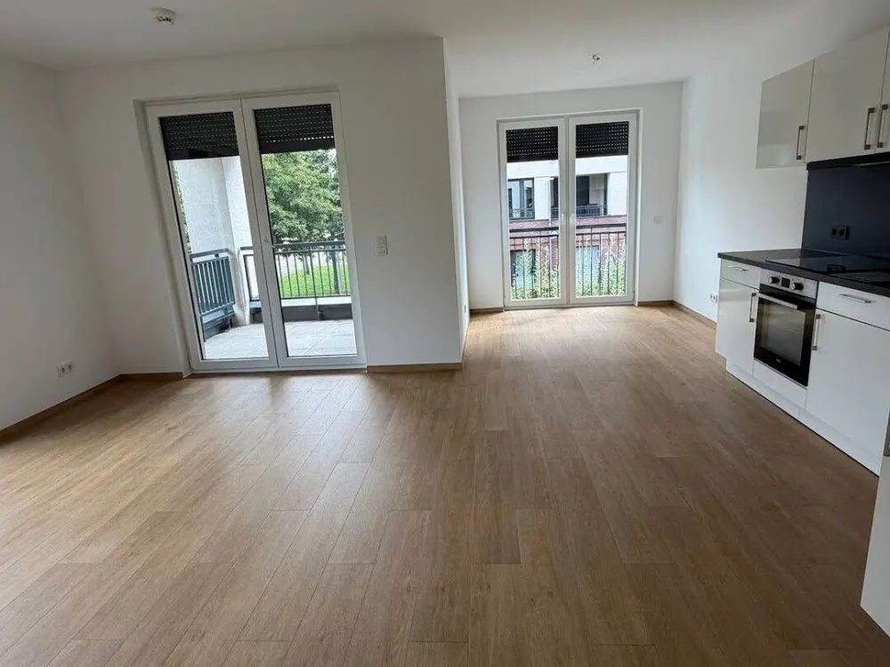 Fitted kitchen, quiet 3-room apartment