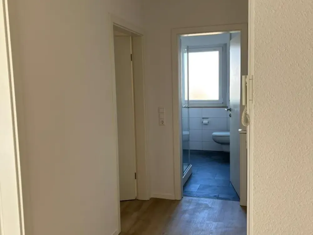 Vor kurzem renovierte 2 Zimmer Wohnung mit Balkon in Stuttgart-Hofen