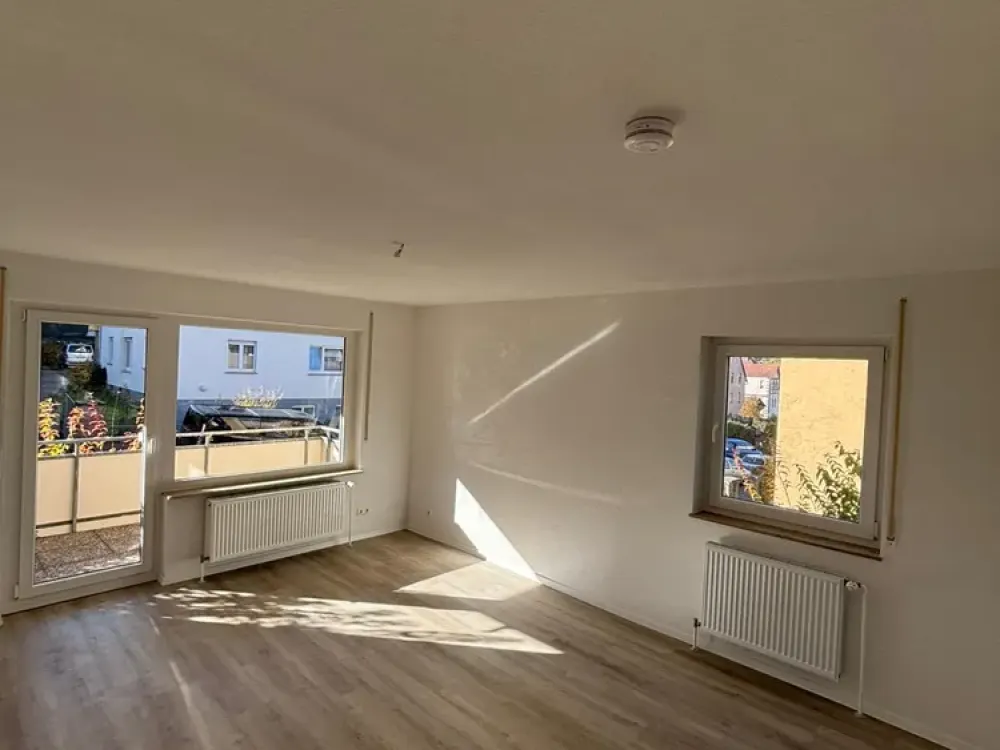 Vor kurzem renovierte 2 Zimmer Wohnung mit Balkon in Stuttgart-Hofen