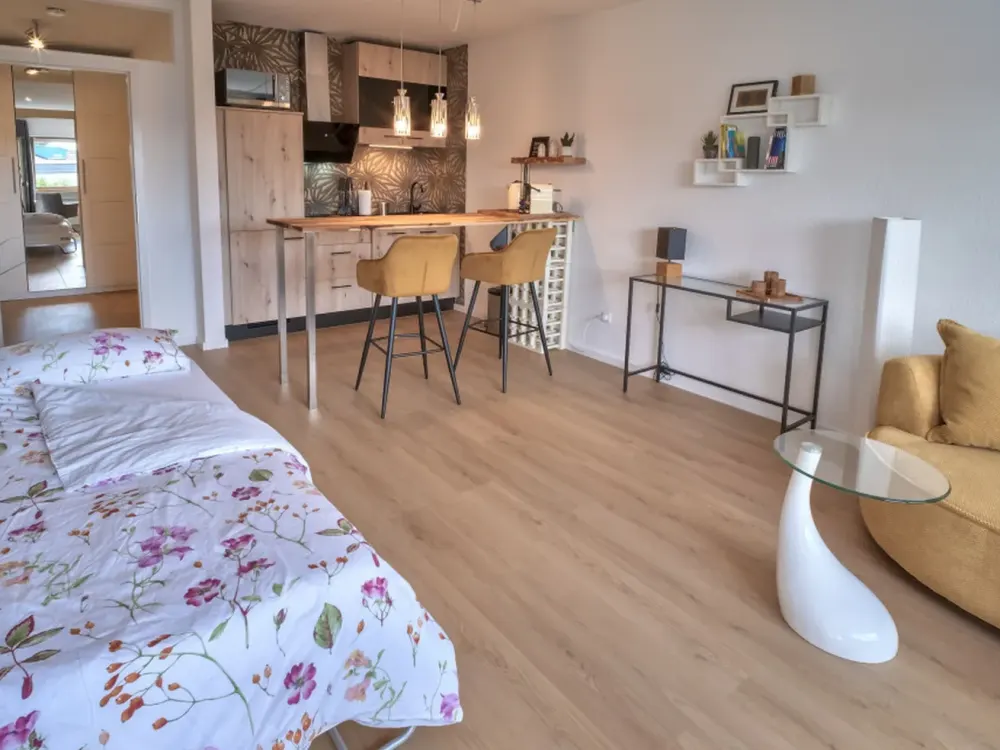 1-Zimmer Wohnung mit Balkon in Dietzenbach VOLL MÖBLIERT