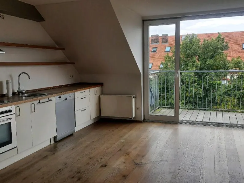 3 Zi.-Wohnung mit offener Wohnküche in Bilk befristet f. 2 Jahre