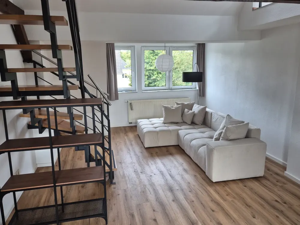 Teilmöblierte 2,5-Zimmer-Wohnung in Düsseldorf-Derendorf
