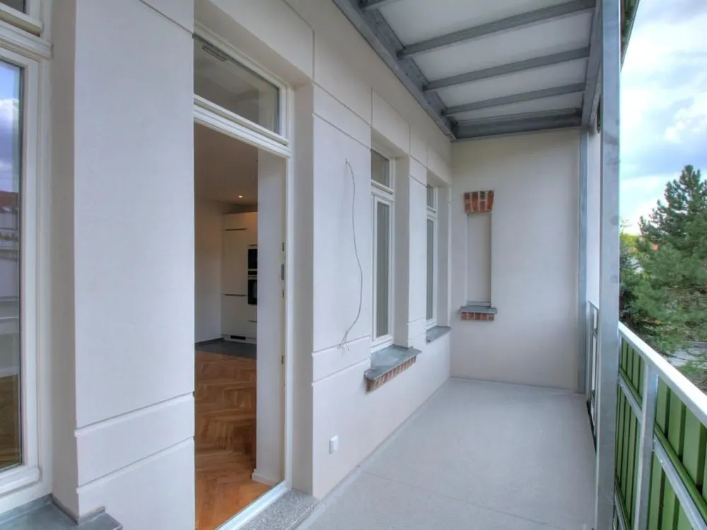 Hochwertig sanierte 3-Zimmer-Wohnung mit Luxus-Einbauküche, Terrasse und Gartenabteil