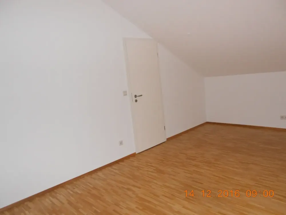 zentral gelegene 3-Zimmer-Maisonette-Wohnung in Stuttgart-Ost