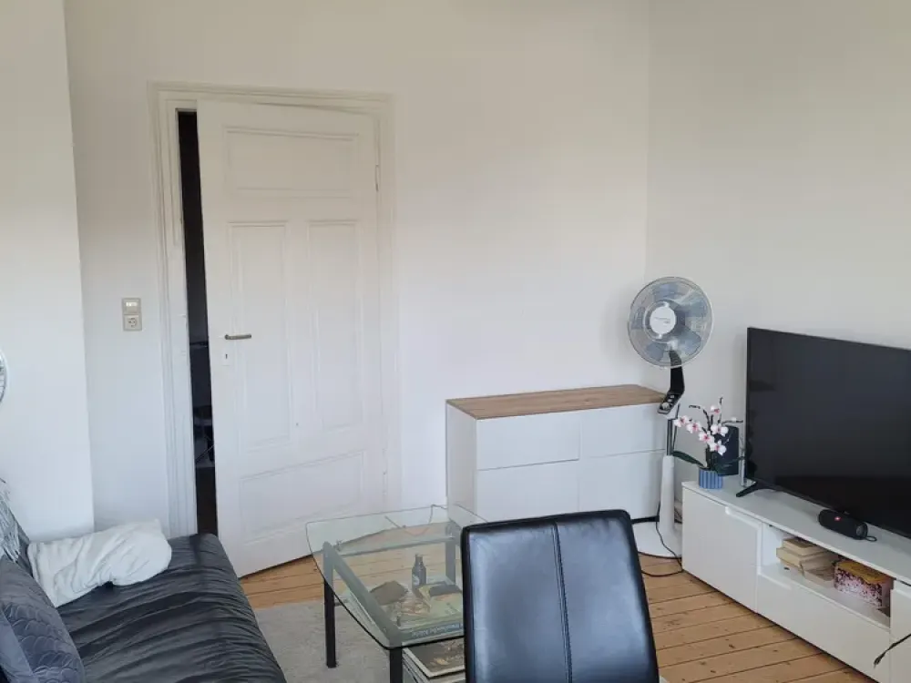 Schöne Altbauwohnung mit 2 Zimmern in der Karlsruher Oststadt