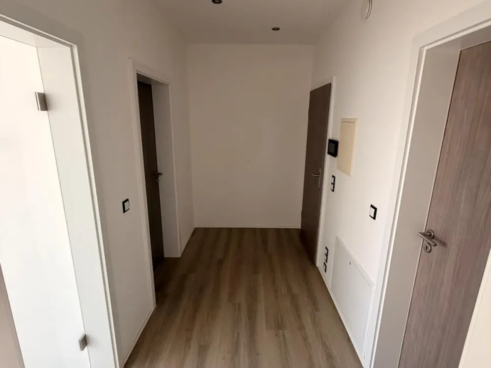 2-Zimmer-Wohnung Holzhausen Balkon Fußbodenheizung Einbauküche