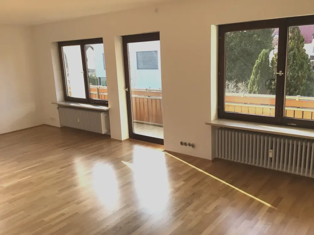 Sonnige 3-Zimmer-Wohnung mit großzügigem Süd-/West-Balkon in Gröbenzell