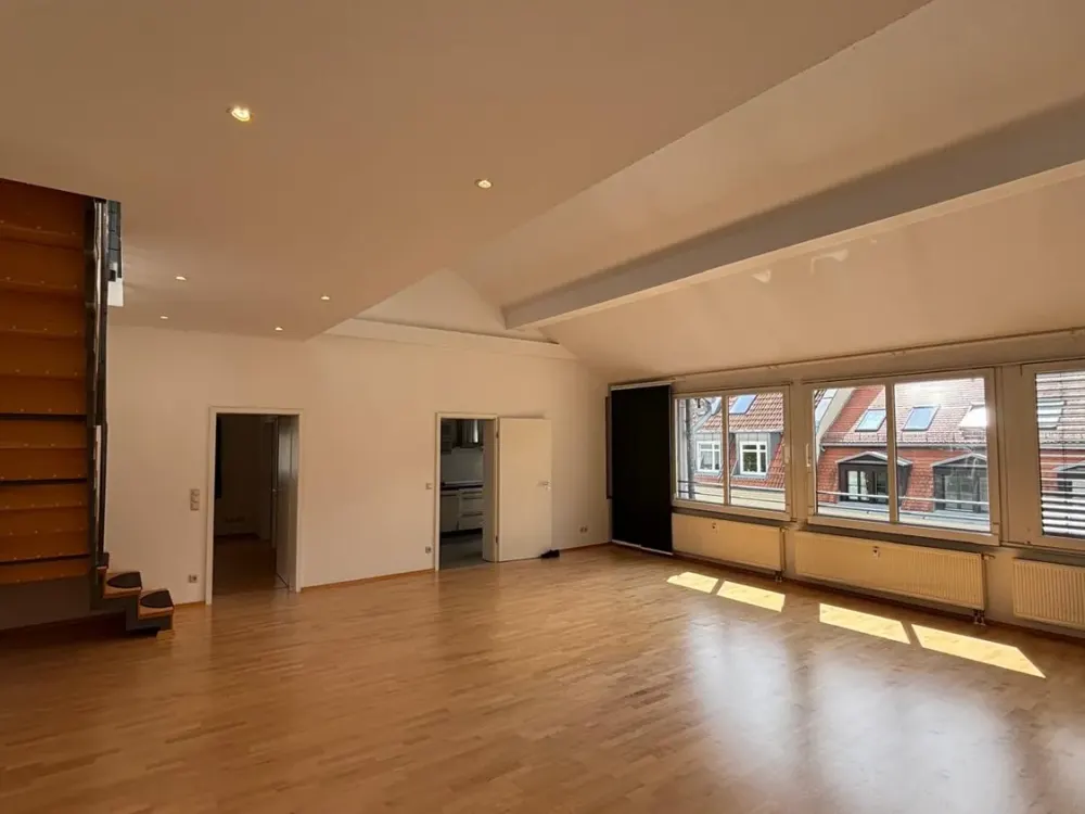 Hochwertig ausgestattete 3,5-Zimmer-Maisonette-Wohnung in begehrter Leipziger Lage