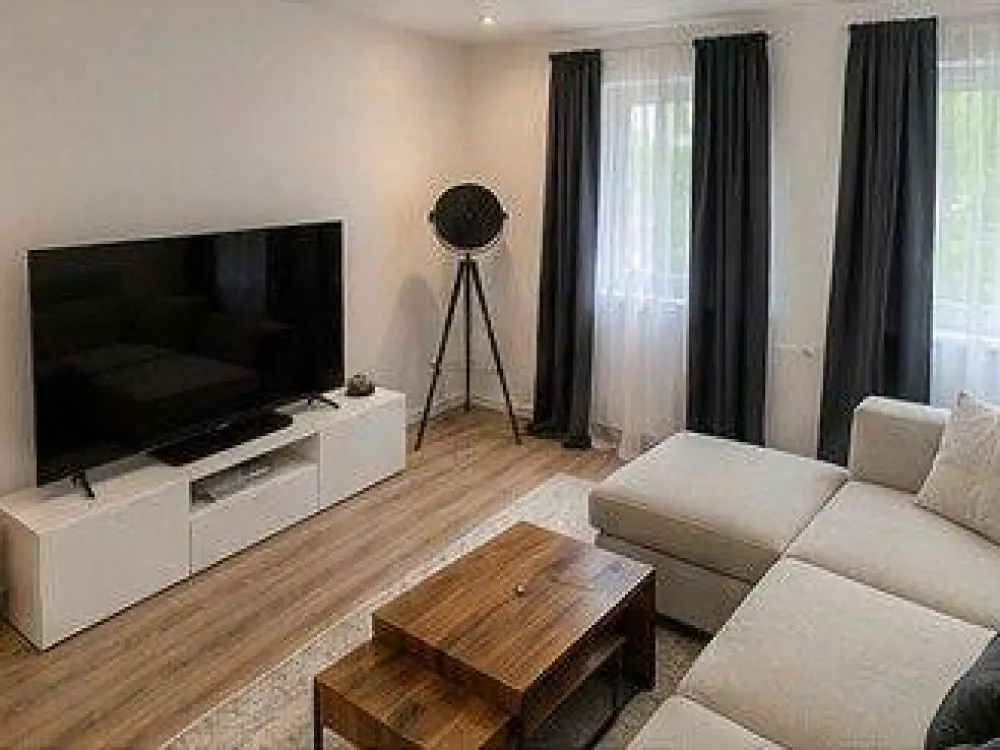 Spacious, Stylish & Immediately Available: Modern 3-Room Apartment in the Heart of Hanover