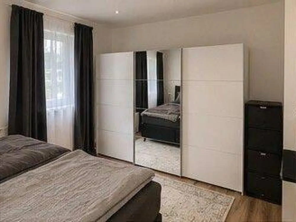 Spacious, Stylish & Immediately Available: Modern 3-Room Apartment in the Heart of Hanover