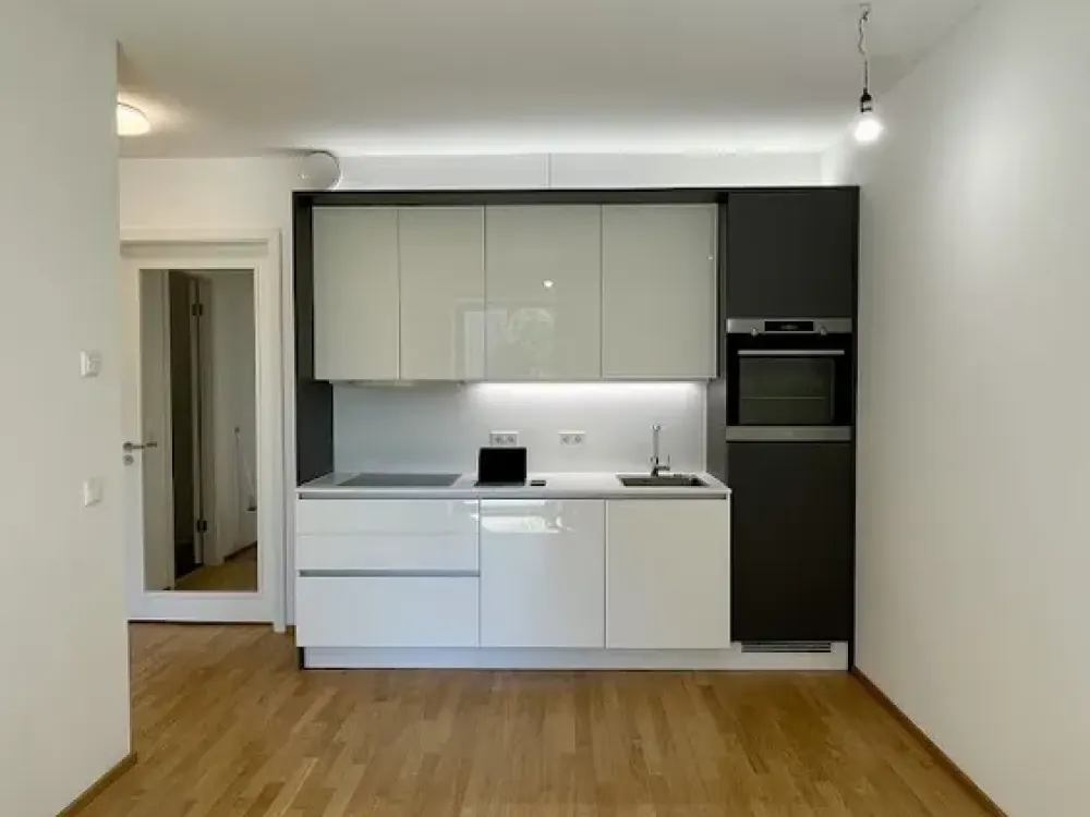 WE 016 - Exklusive 2-Zimmer-Refugium mit Balkon, Urbanes Wohnerlebnis über den Dächern Berlins