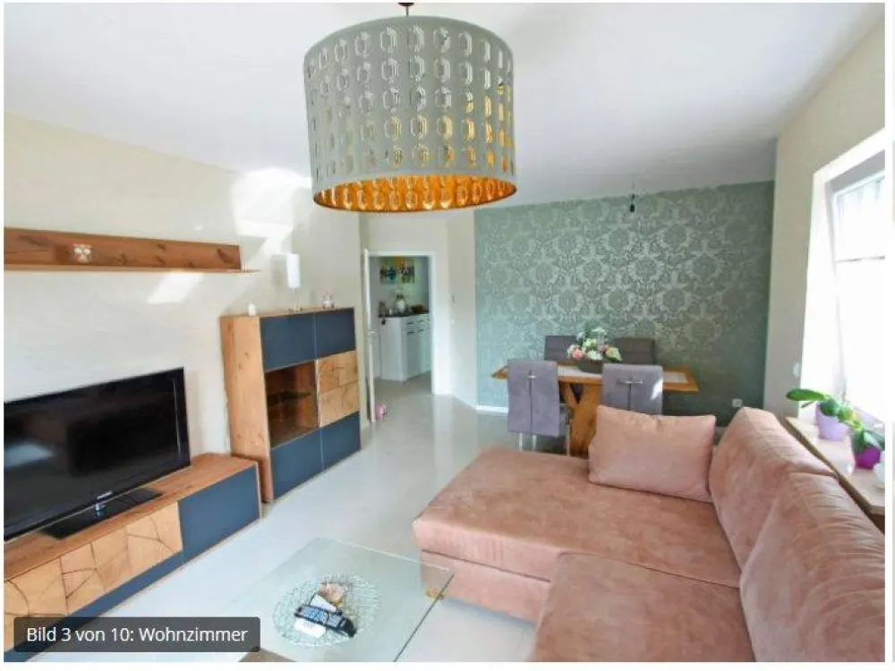 Moderne 3-Zimmer-Wohnung mit Terrasse, Keller und Garage
