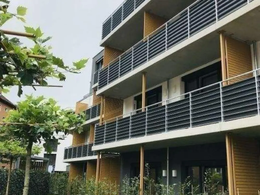 Möblierte Komfort L-Apartments mit Balkon im "URBAN LIVING Nürnberg"