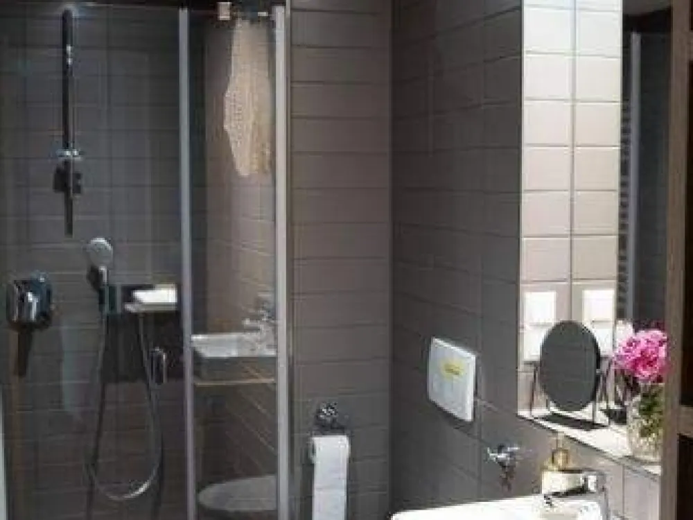 Möblierte Komfort L-Apartments mit Balkon im "URBAN LIVING Nürnberg"