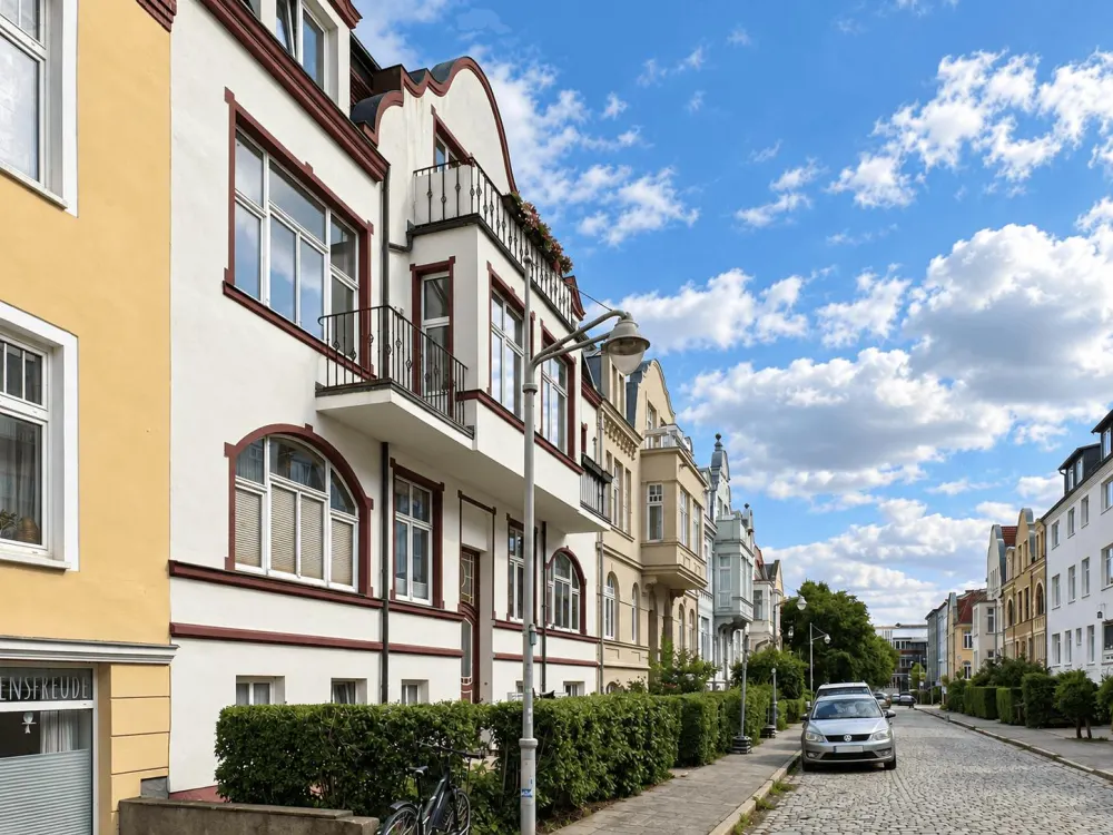 Repräsentative 3-Zimmer-Altbauwohnung mit Balkon im Rostocker Bahnhofsviertel