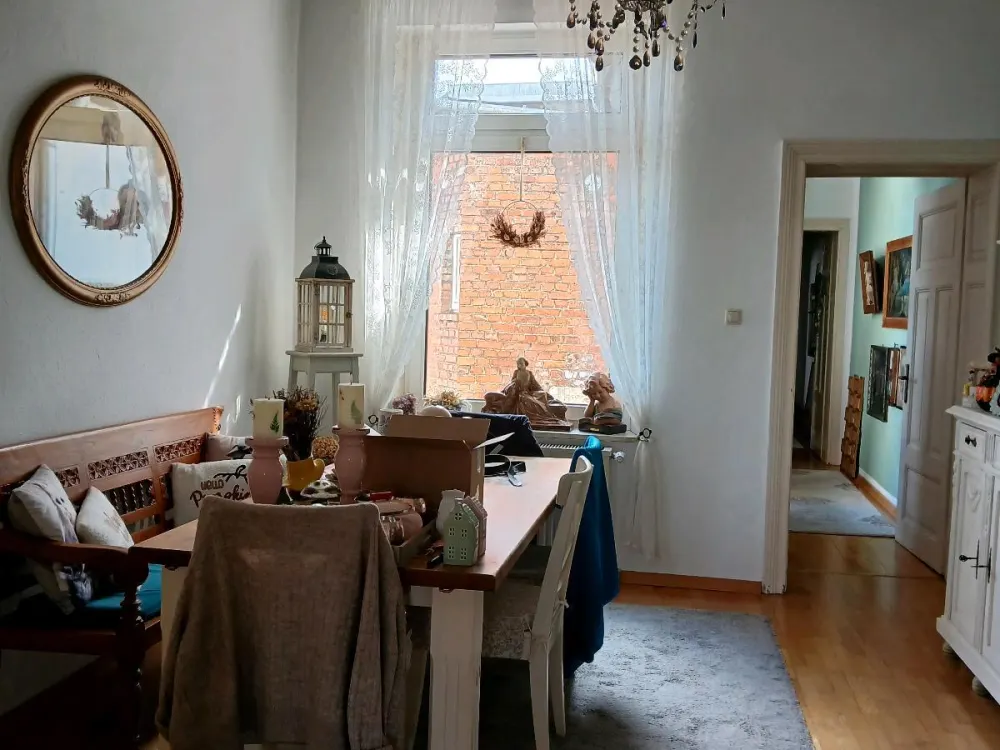 شقة من 5 غرف في وسط سارلويز - حوالي 140 متر مربع - من 01.12.2026