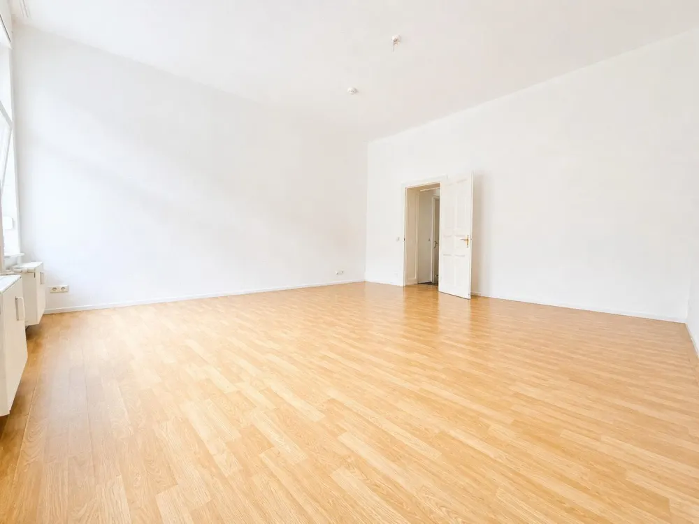 Sanierte 2-Zimmer-Altbauwohnung in Kiezlage - Nähe Antonplatz