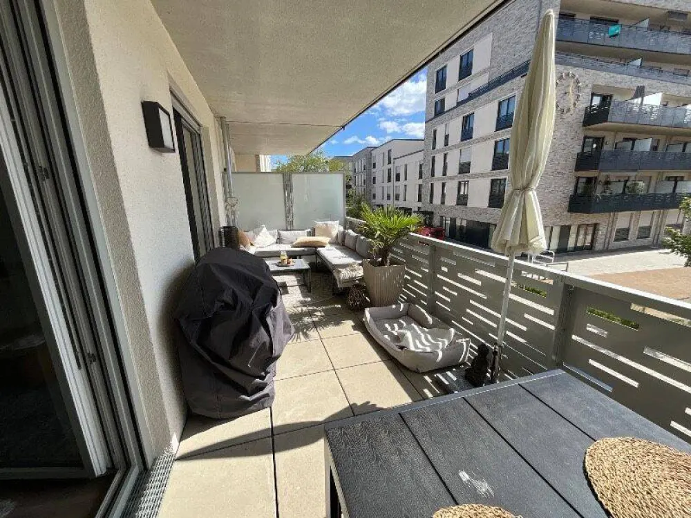 47122/76 Geräumige 2-Zimmer-Wohnung mit großem Balkon in Düsseldorf-Rath