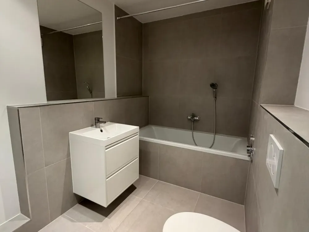 ERSTBEZUG NACH SANIERUNG, Stilvolle 2-Zimmer-Wohnung am Nordring