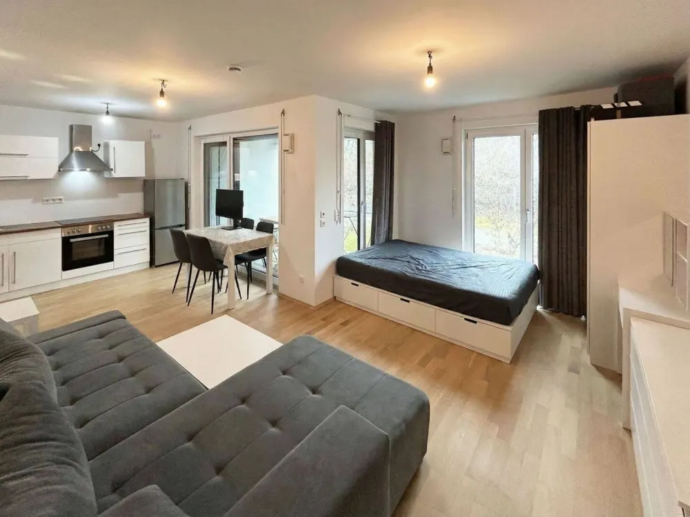 Attractive Apartment Near S-Bahn on the Ground Floor