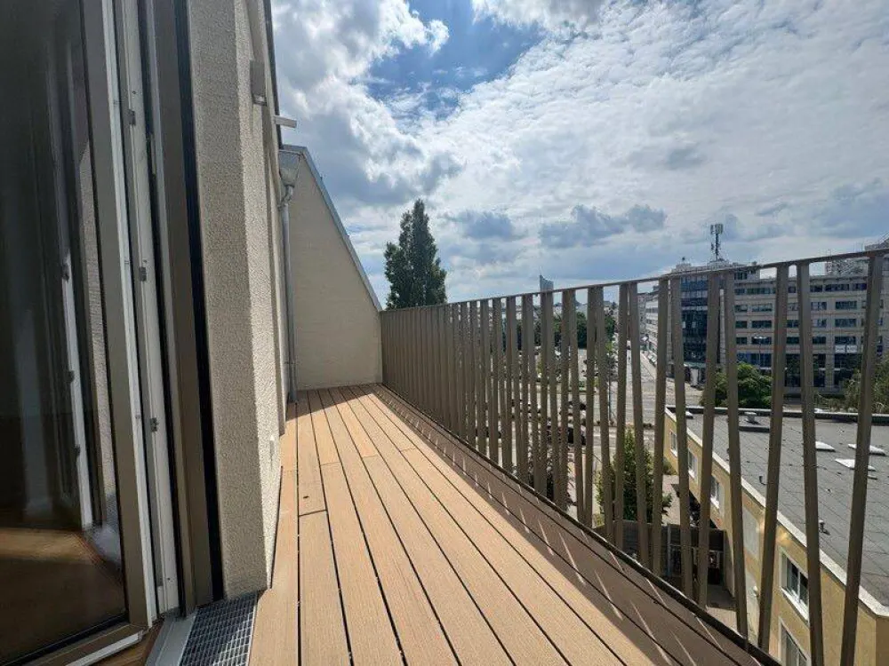 Smarter Wohnen: 2-Zimmer-Wohnung mit Balkon und Blick über Leipzig im Erstbezug
