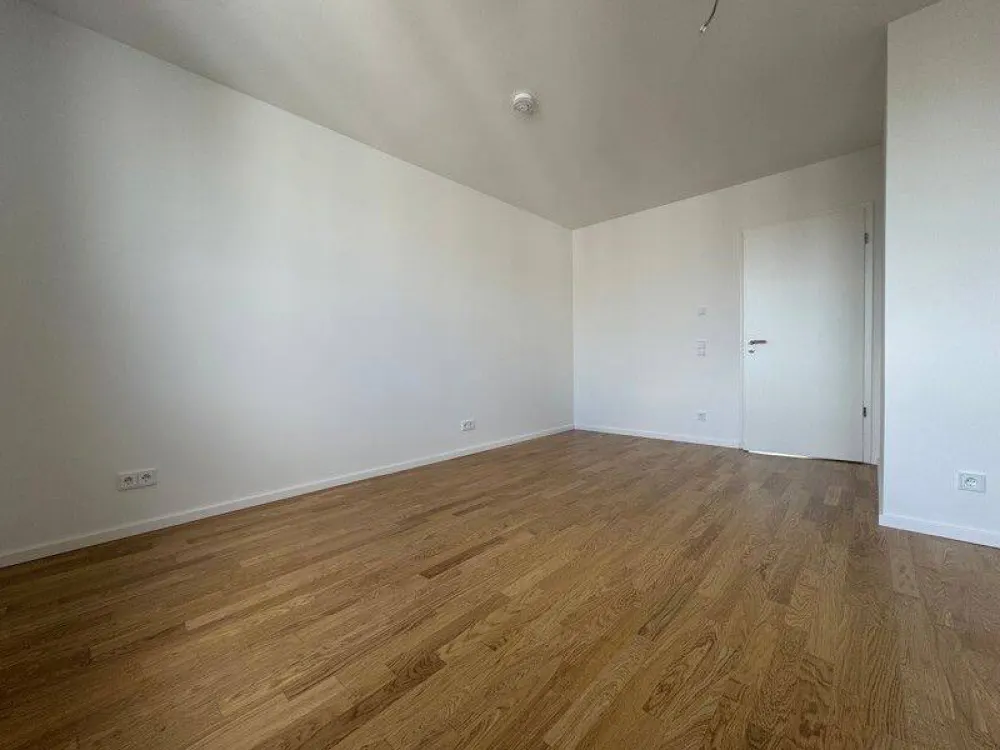 Smarter Wohnen: 2-Zimmer-Wohnung mit Balkon und Blick über Leipzig im Erstbezug
