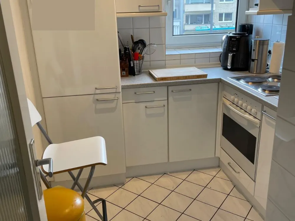 Helle 1-Zimmer-Wohnung in Eimsbüttel, teilmöbliert - ab 1.10.
