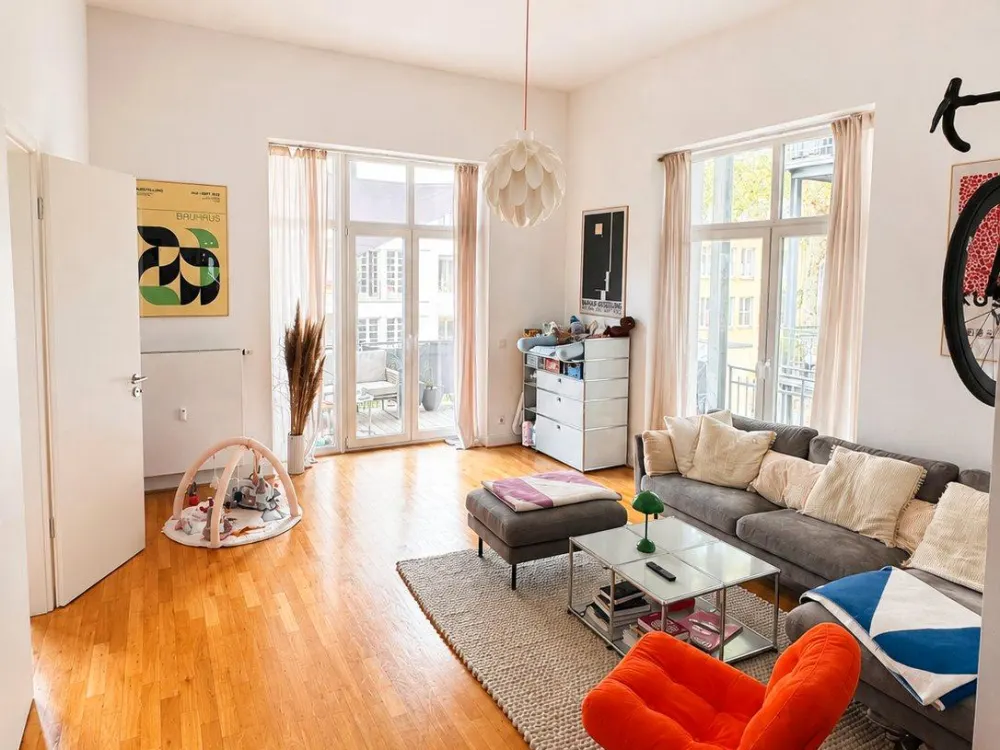 Helle 2,5-Zimmer-Wohnung mit großem Balkon in Pempelfort