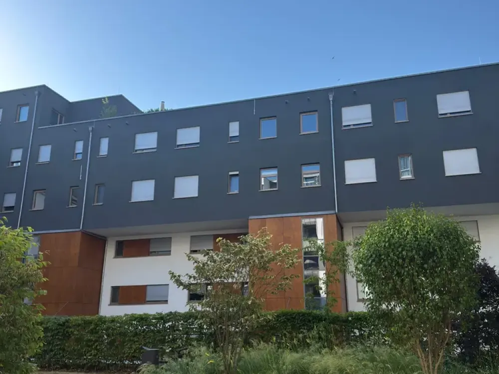Möblierte Wohnung mit EBK: exklusive 2-Zimmer-Wohnung in Nürnberg direkt am Wöhrdersee