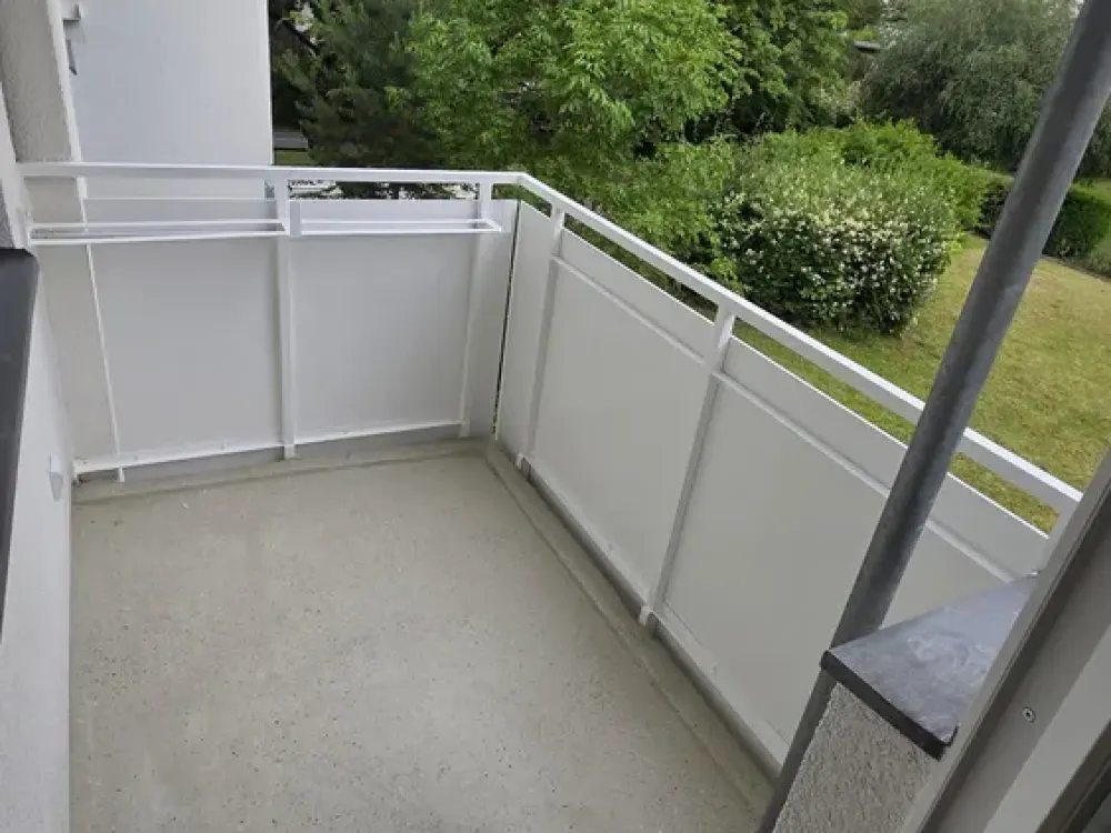 Sanierte Wohnung im Westend mit Einbauküche und Balkon sucht neuen Mieter!