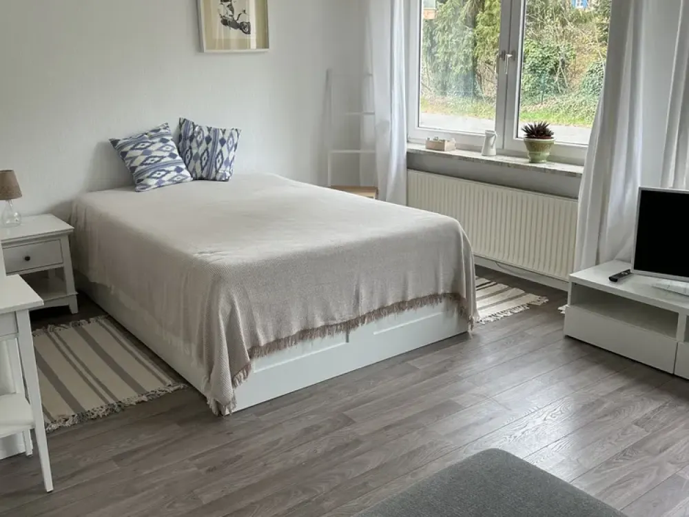 NUR FÜR PENDLER! 1-Zimmer-Wohnung in Aumühle