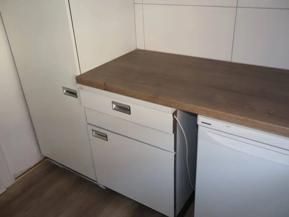 Erstbezug in Sebald: Saniertes 1-Zimmer-Apartment mit Tageslichtbad & Küche