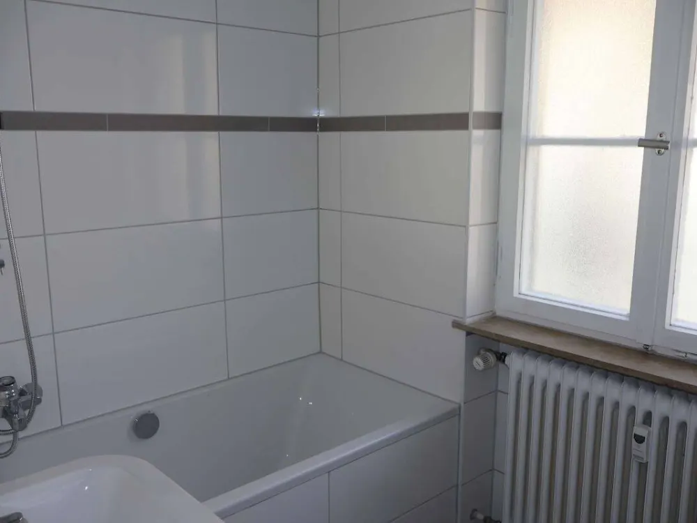 Erstbezug in Sebald: Saniertes 1-Zimmer-Apartment mit Tageslichtbad & Küche